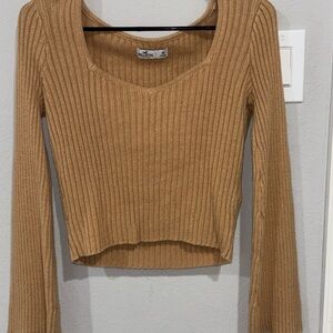 Hollister Camel Ribbed V-Neck Cropped Sweater